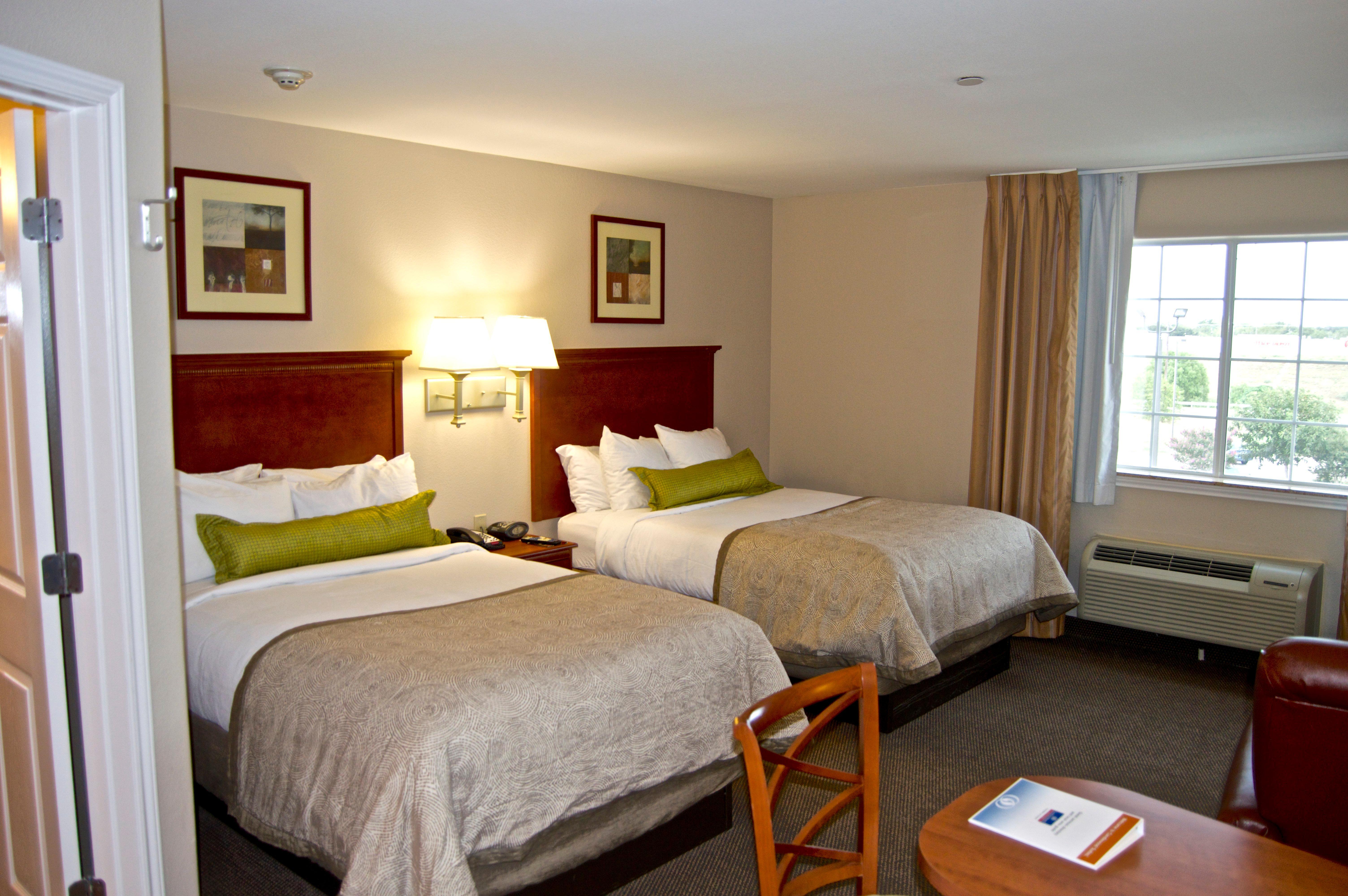 Candlewood Victoria By Ihg Bagian luar foto